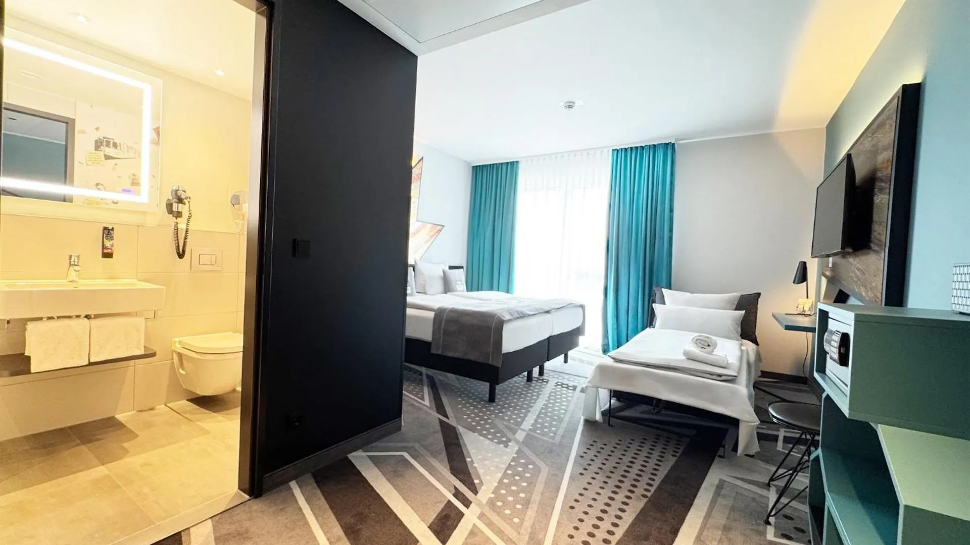 Holiday Inn - The Niu, Flash Berlin Charlottenburg By Ihg 3*,  독일