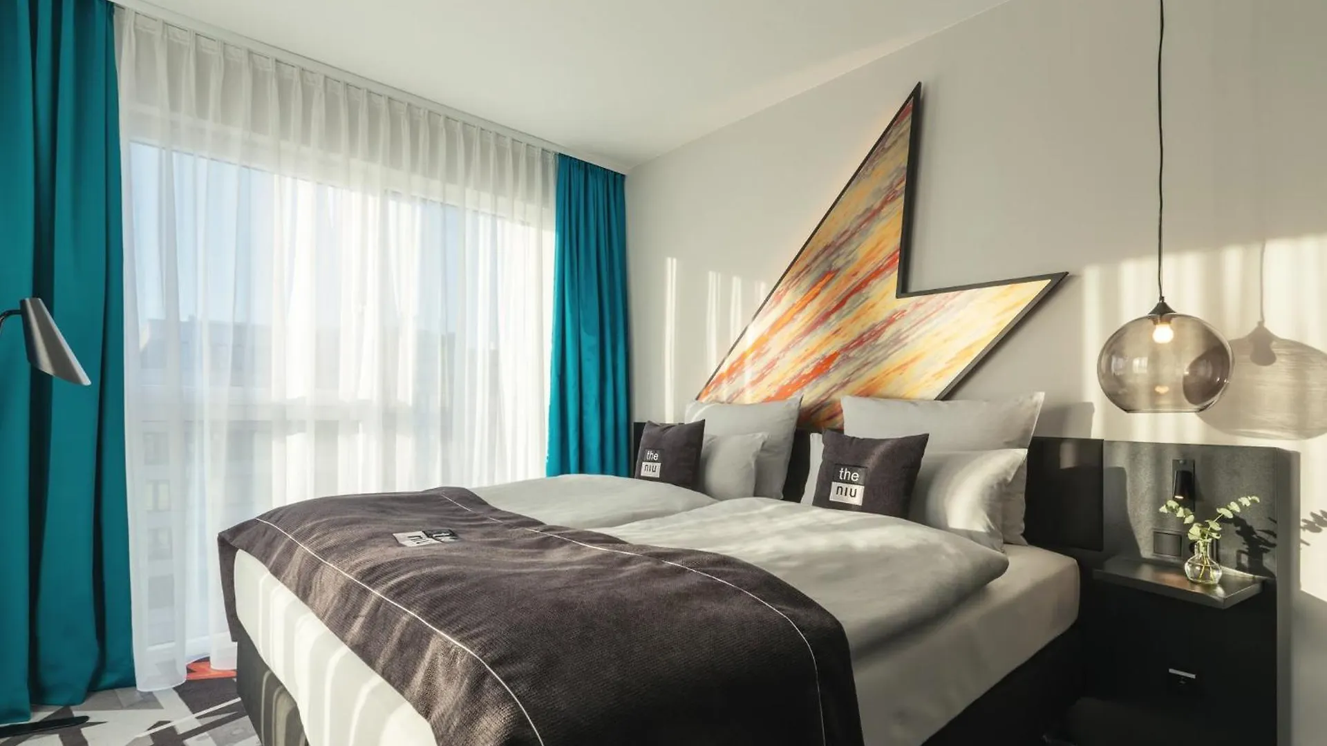 Holiday Inn - The Niu, Flash Berlin Charlottenburg By Ihg 3*,