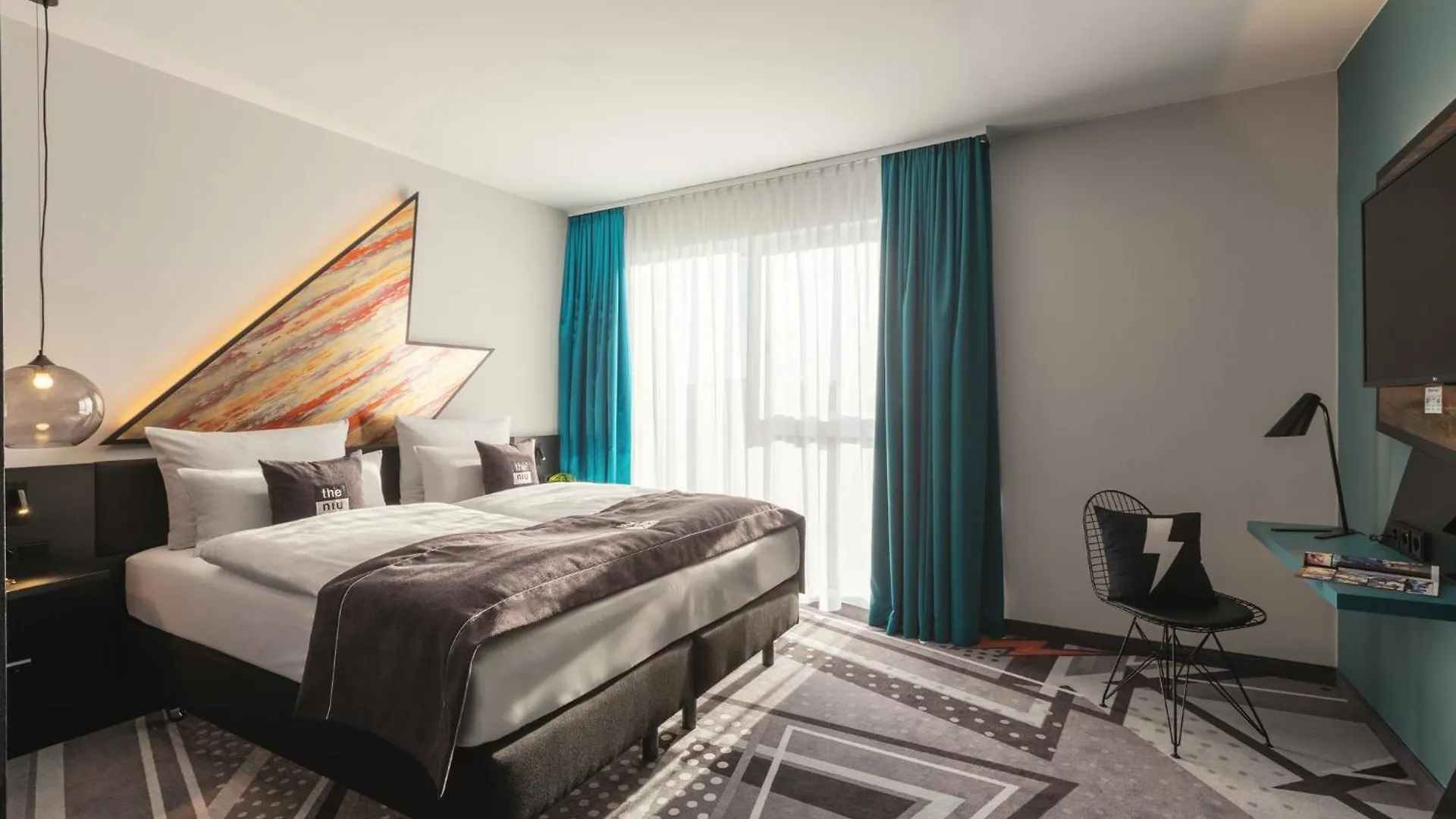 Holiday Inn - The Niu, Flash Berlin Charlottenburg By Ihg 3*,